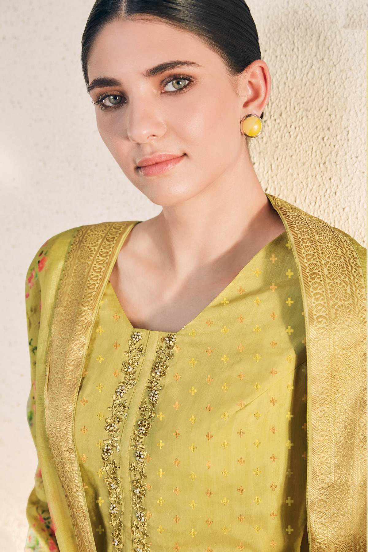 Yellow Casual Printed Straight Suit