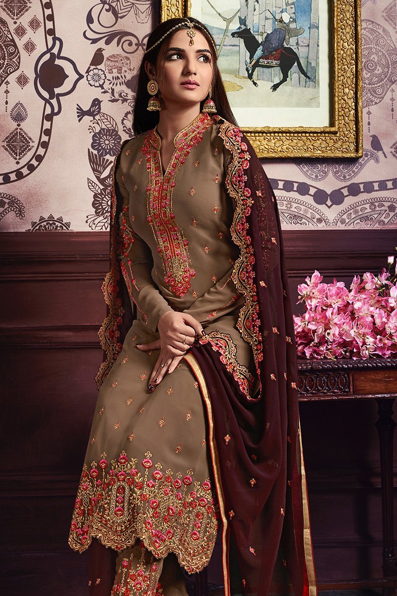 Peanut-Brown shaded suit with exquisite artwork.