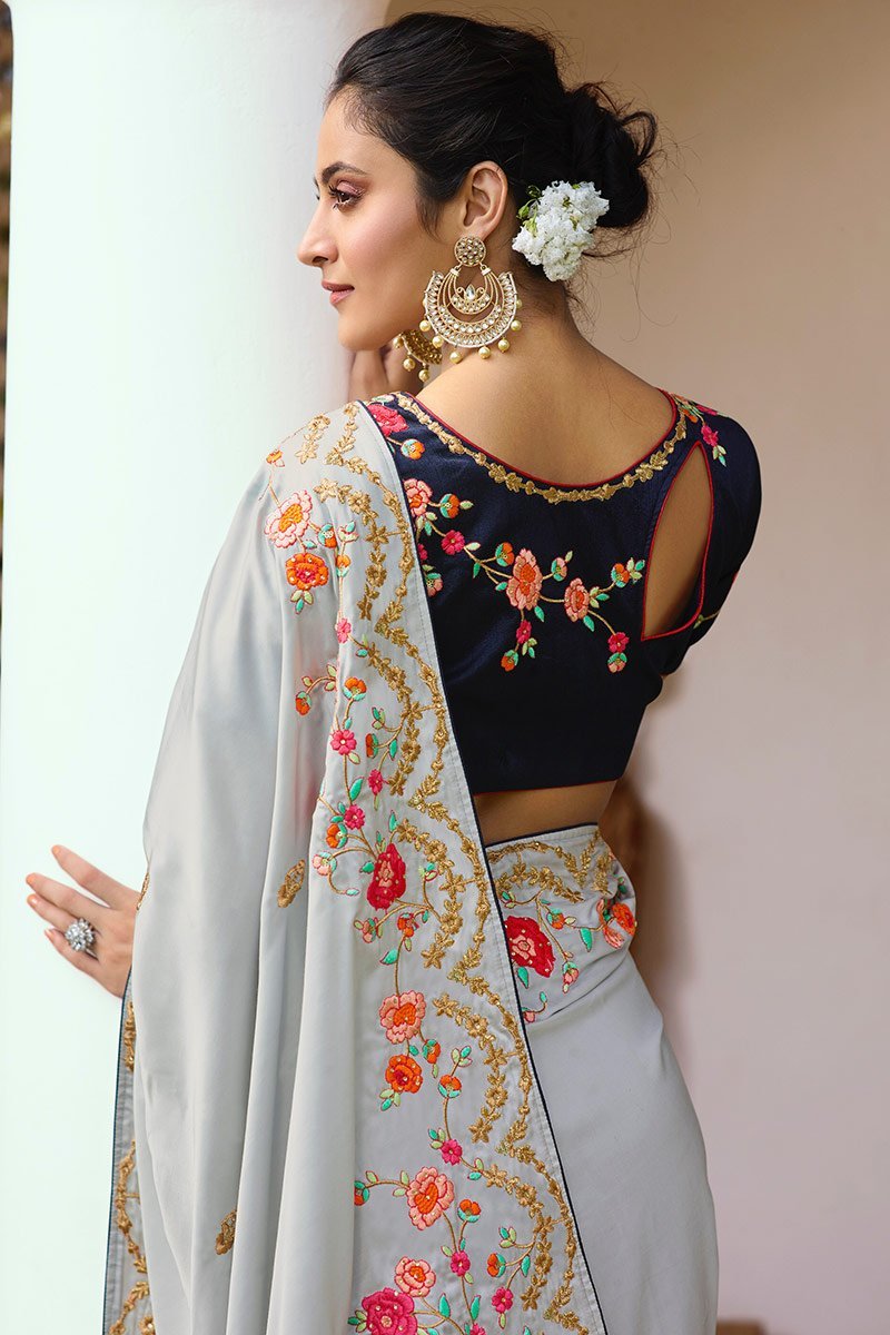Cloud-Grey colored Barfi Silk Saree with Heavy Blouse