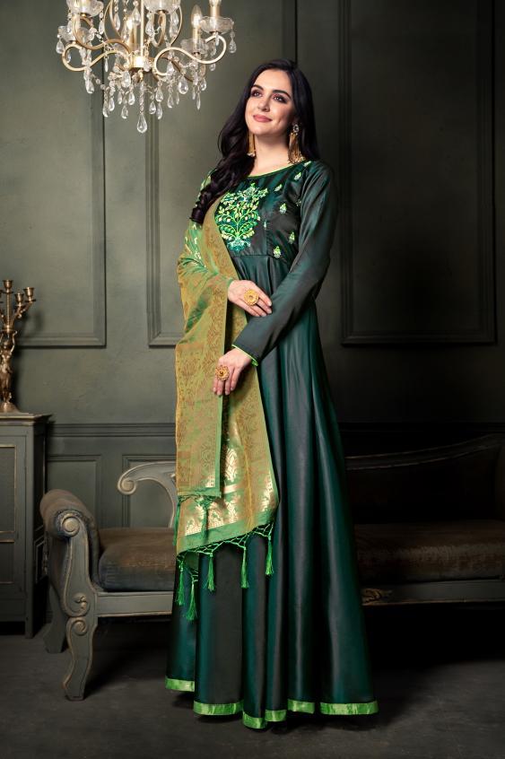 Abbey-Gray heavy tapeta Silk Gown with Voilet-Red Banarsi duppatta